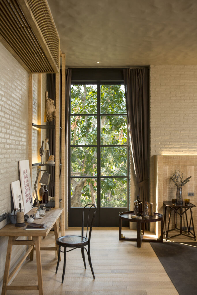 รูปภาพ ภิรมย์ แอท วินยาร์ด (Pirom at Vineyard)