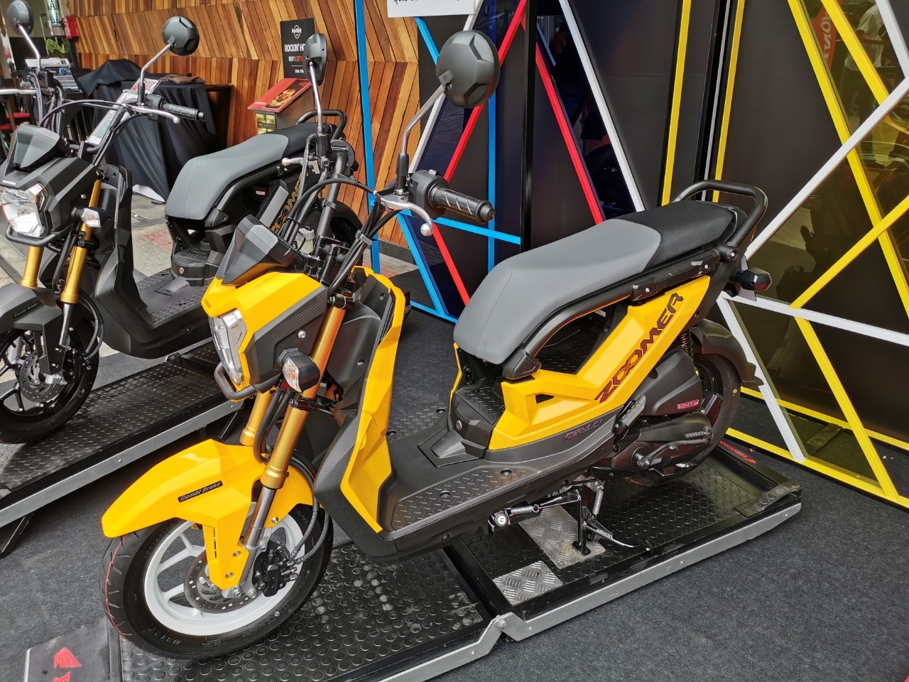 รูปภาพ ฮอนด้า Honda Zoomer X MY2019 ปี 2019