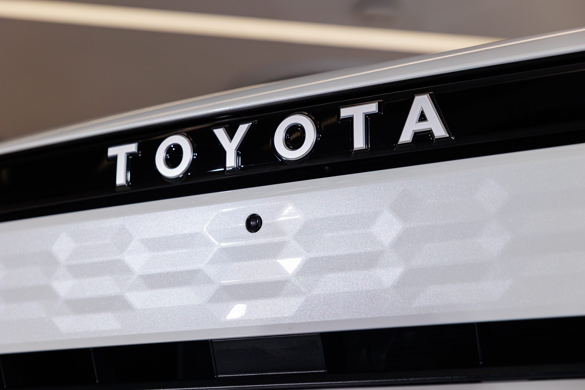 รูปภาพ โตโยต้า Toyota Hilux Travo -e Double Cab 4TREX ปี 2025