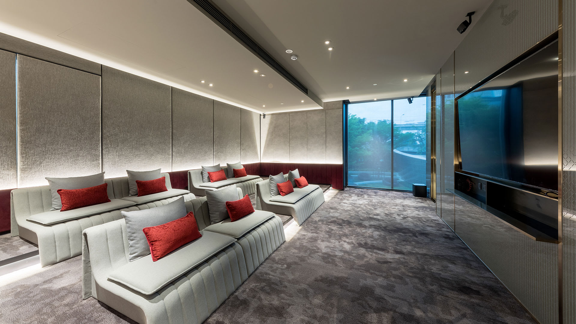 รูปภาพ เดอะ รูม พญาไท (The Room Phayathai)