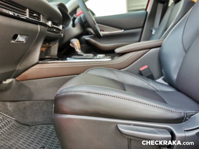 รูปภาพ มาสด้า Mazda CX-30 2.0 C ปี 2020