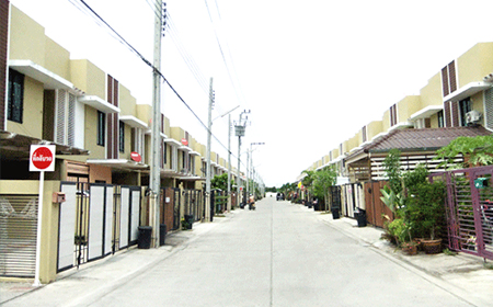 รูปภาพ บ้านร็อคการ์เด้น - แอร์พอร์ต เฟส 1 (Baan Rock Garden Airport Phase 1)