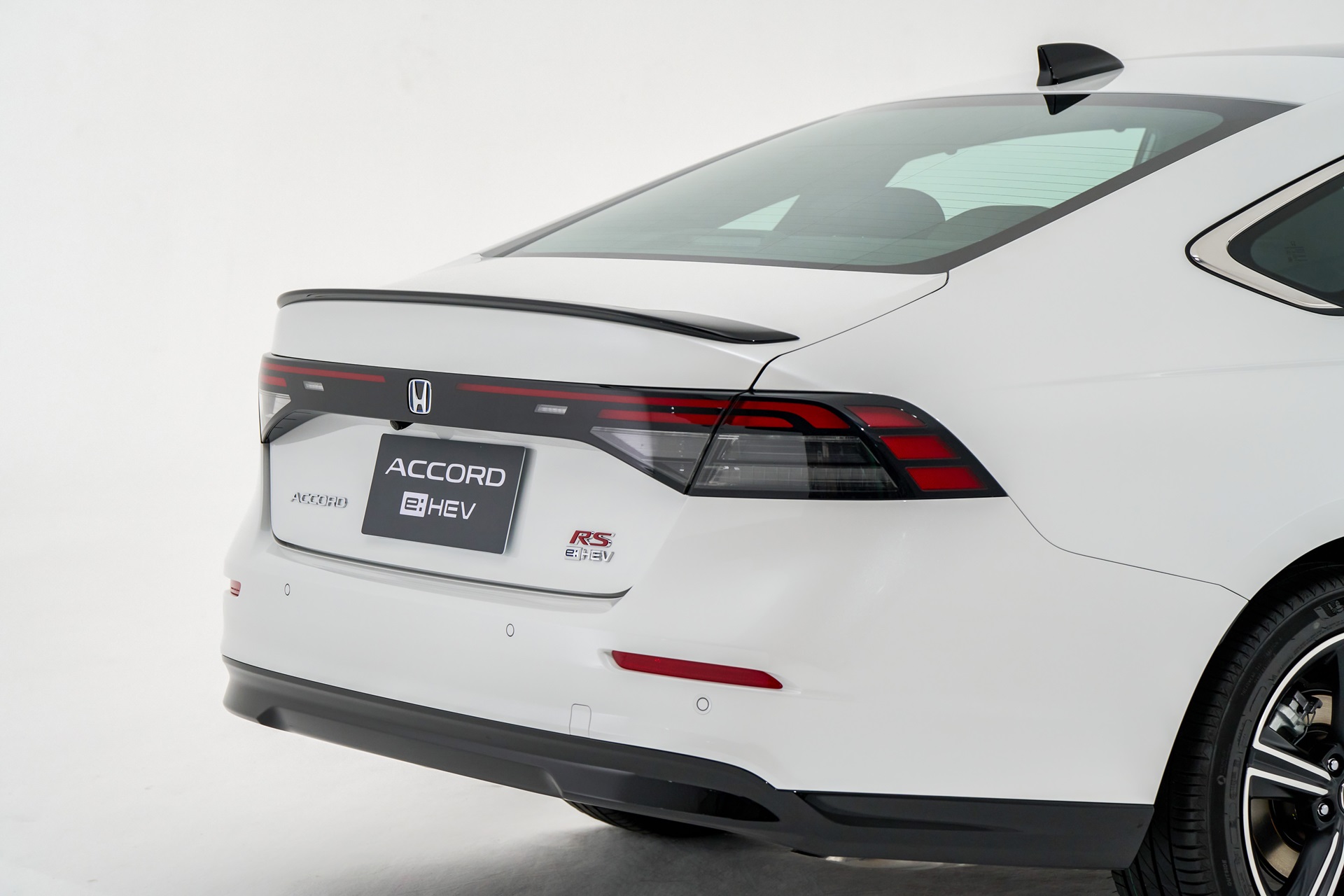 รูปภาพ ฮอนด้า Honda Accord e:HEV RS ปี 2023