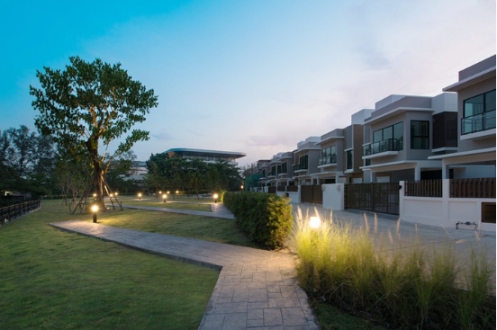 รูปภาพ เดอะเบย์ สกายคลิฟฟ์ (The Bay Skycliff)