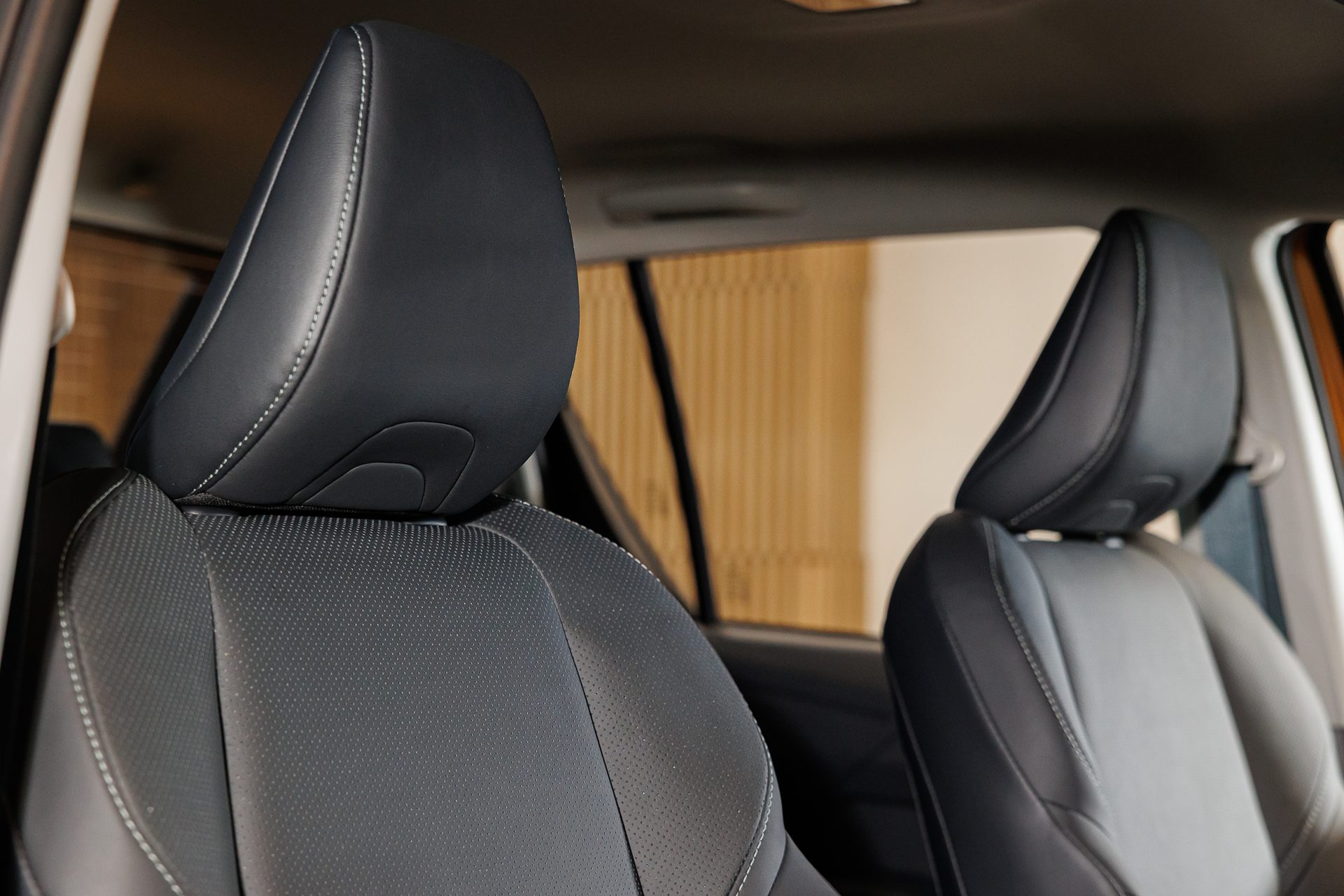 รูปภาพ โตโยต้า Toyota Hilux Travo Double Cab 4TREX 2.8 Overland AT ปี 2025