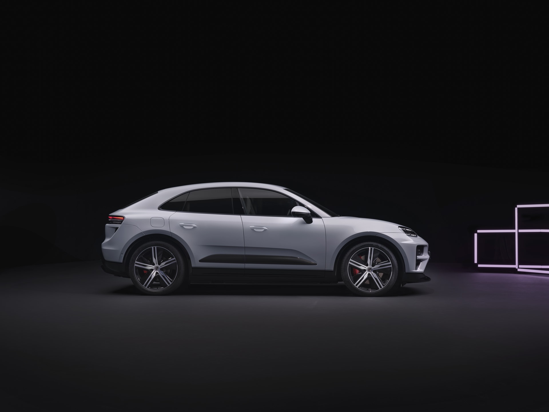 รูปภาพ ปอร์เช่ Porsche Macan Turbo ปี 2024