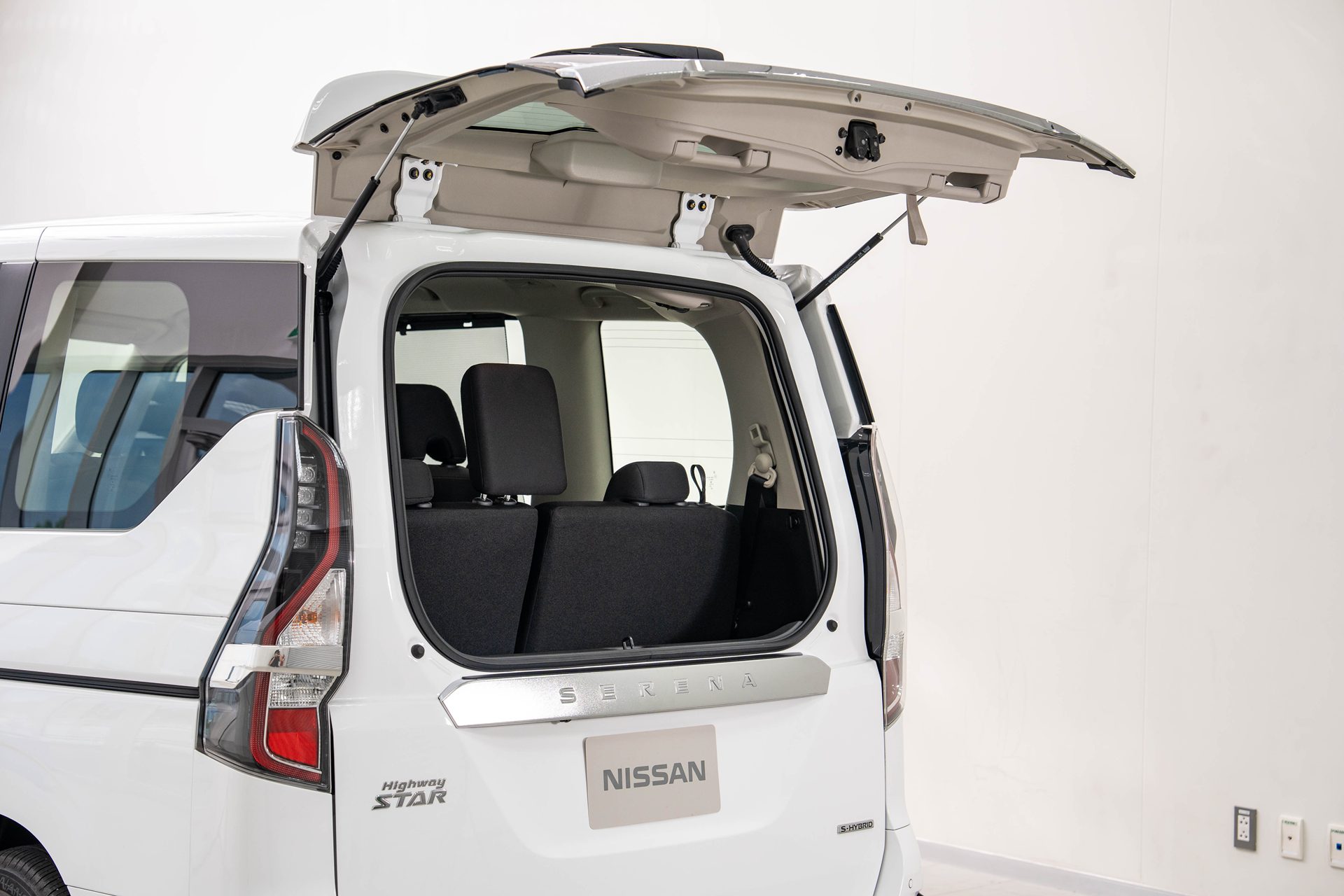 รูปภาพ นิสสัน Nissan Serena Highway Star ปี 2024