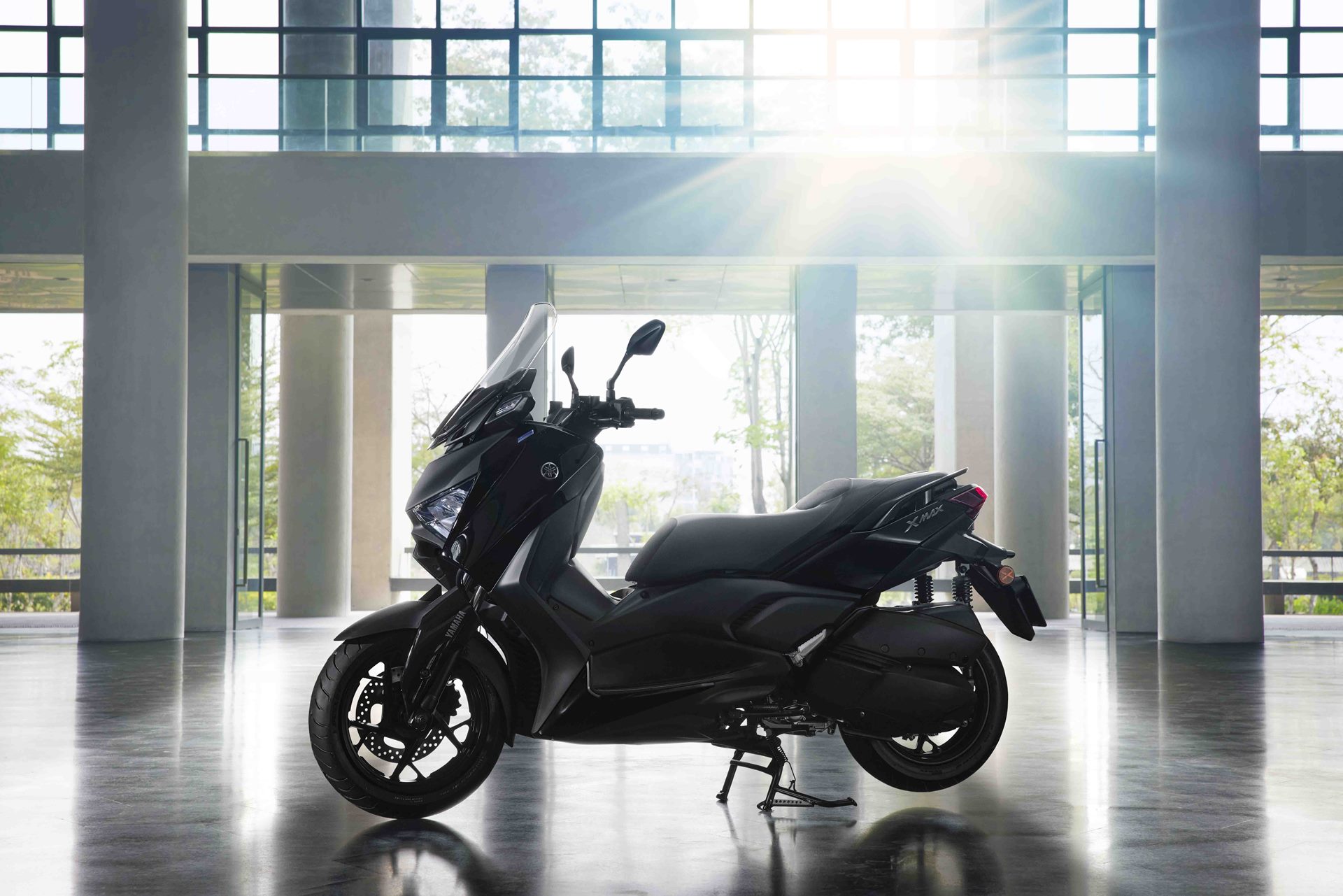 รูปภาพ ยามาฮ่า Yamaha XMAX Connected ปี 2024