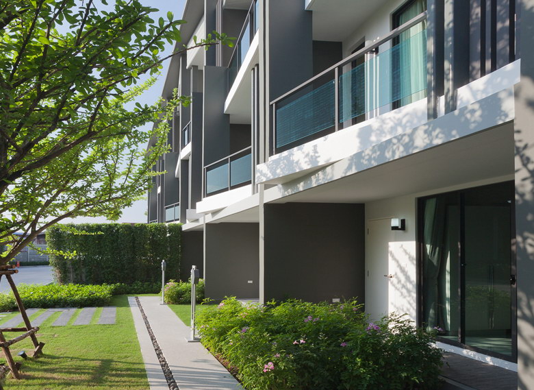 รูปภาพ เฌอคูน ราชพฤกษ์ - สาทร (Cherkoon Ratchapruek - Sathorn)