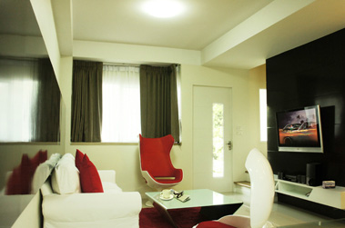 รูปภาพ ดิ ไอบอกซ์ (The iBox)