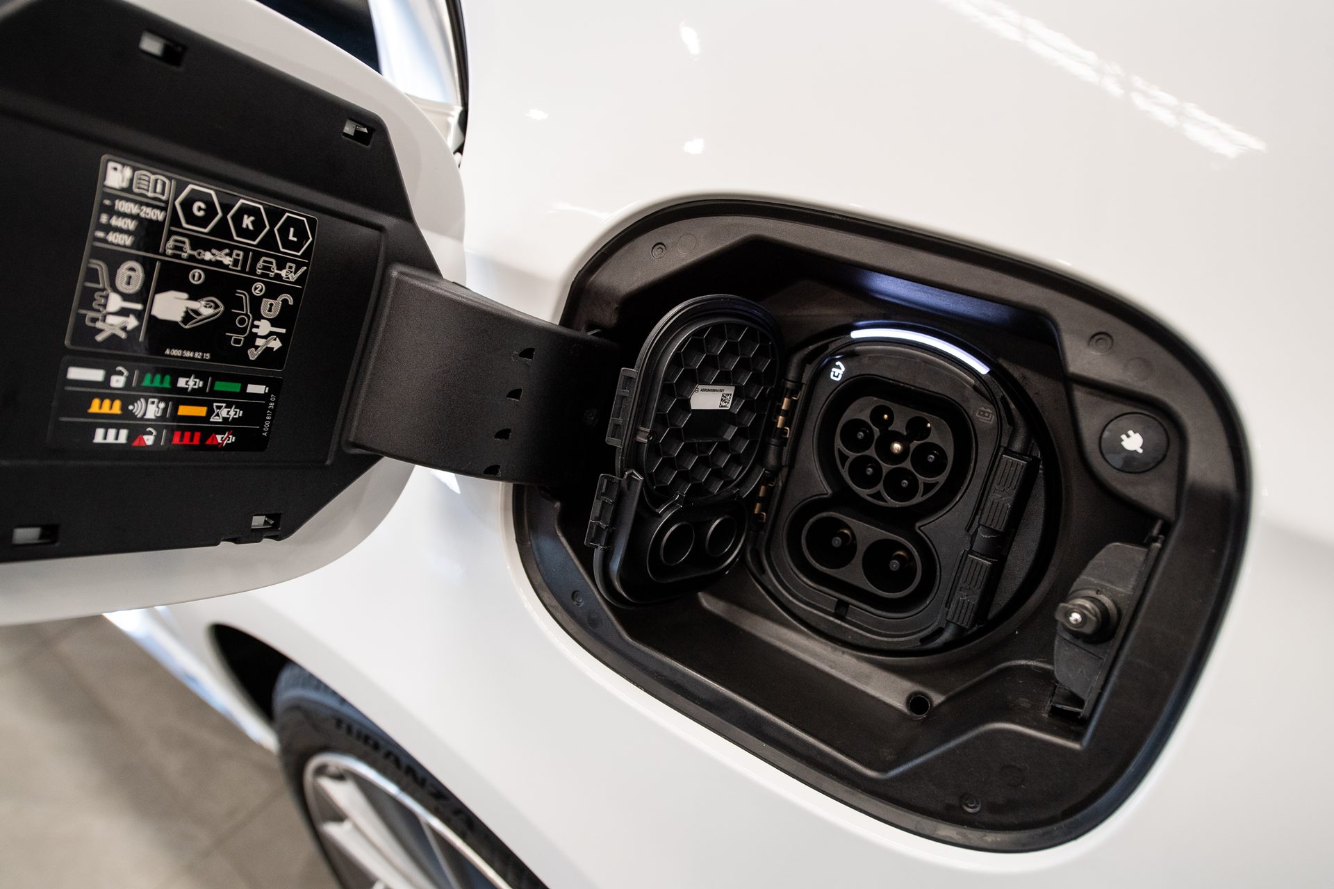 รูปภาพ เมอร์เซเดส-เบนซ์ Mercedes-benz S-Class S 580 e AMG Premium ปี 2024