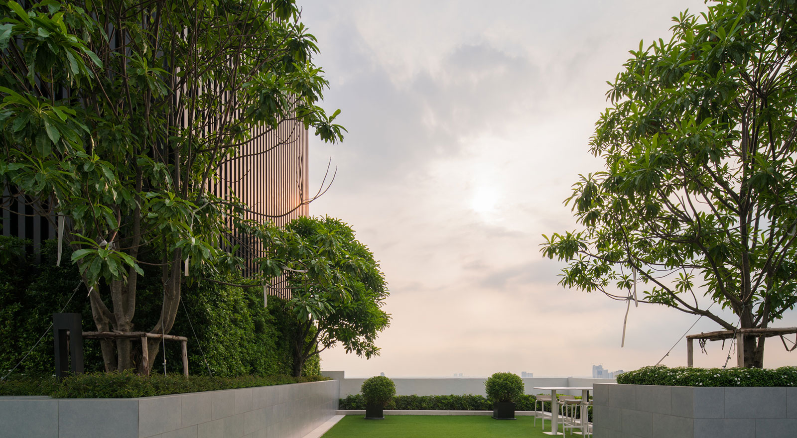 รูปภาพ ไนท์บริดจ์ ติวานนท์ (Knightsbridge Tiwanon)