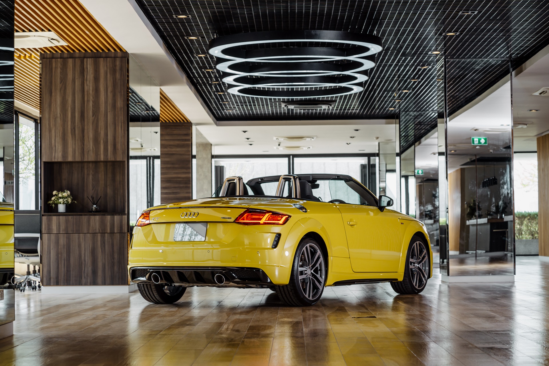 รูปภาพ อาวดี้ Audi TT Roadster Final Icon Black ปี 2023