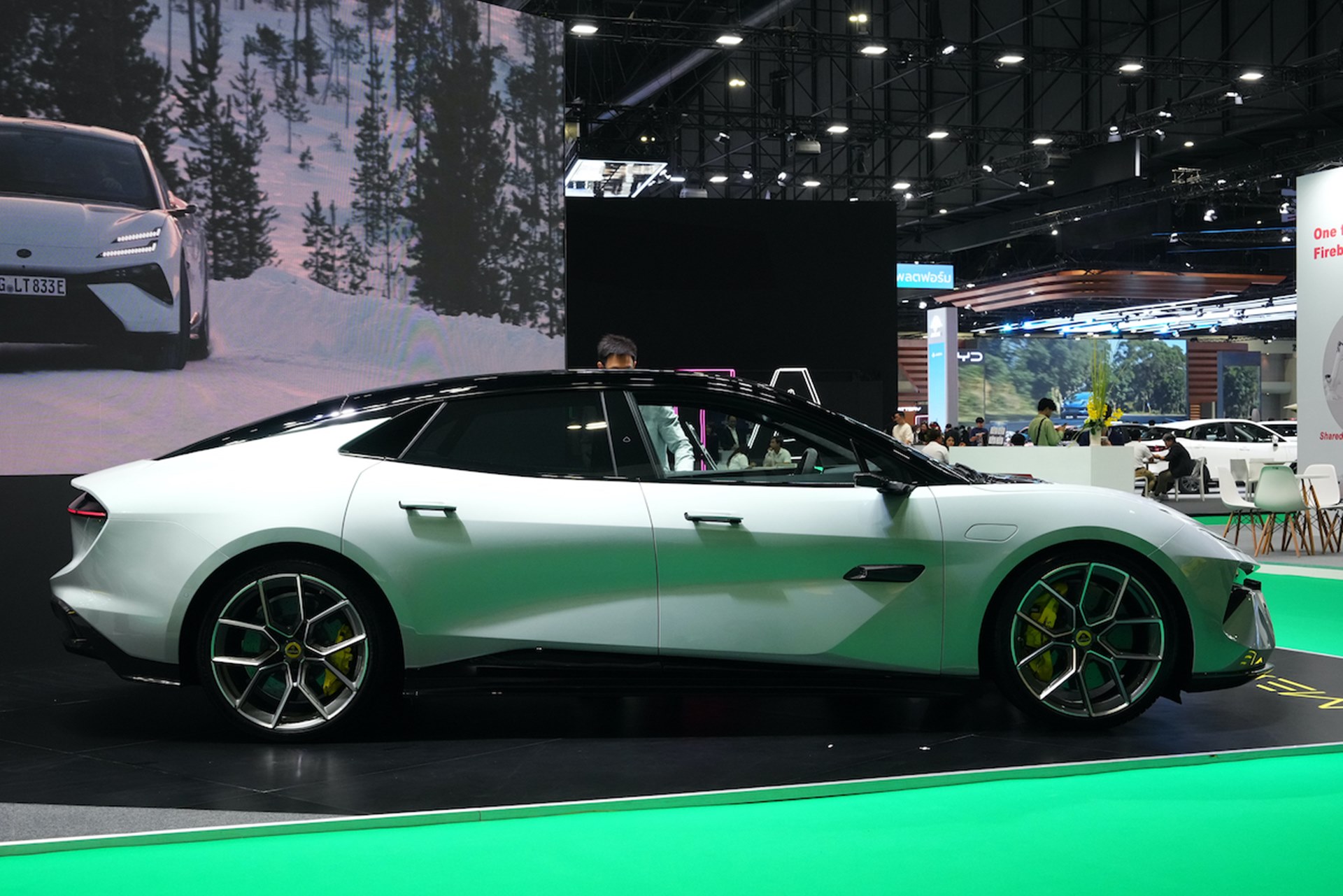 รูปภาพ โลตัส Lotus Emeya 900 SPORT ปี 2026