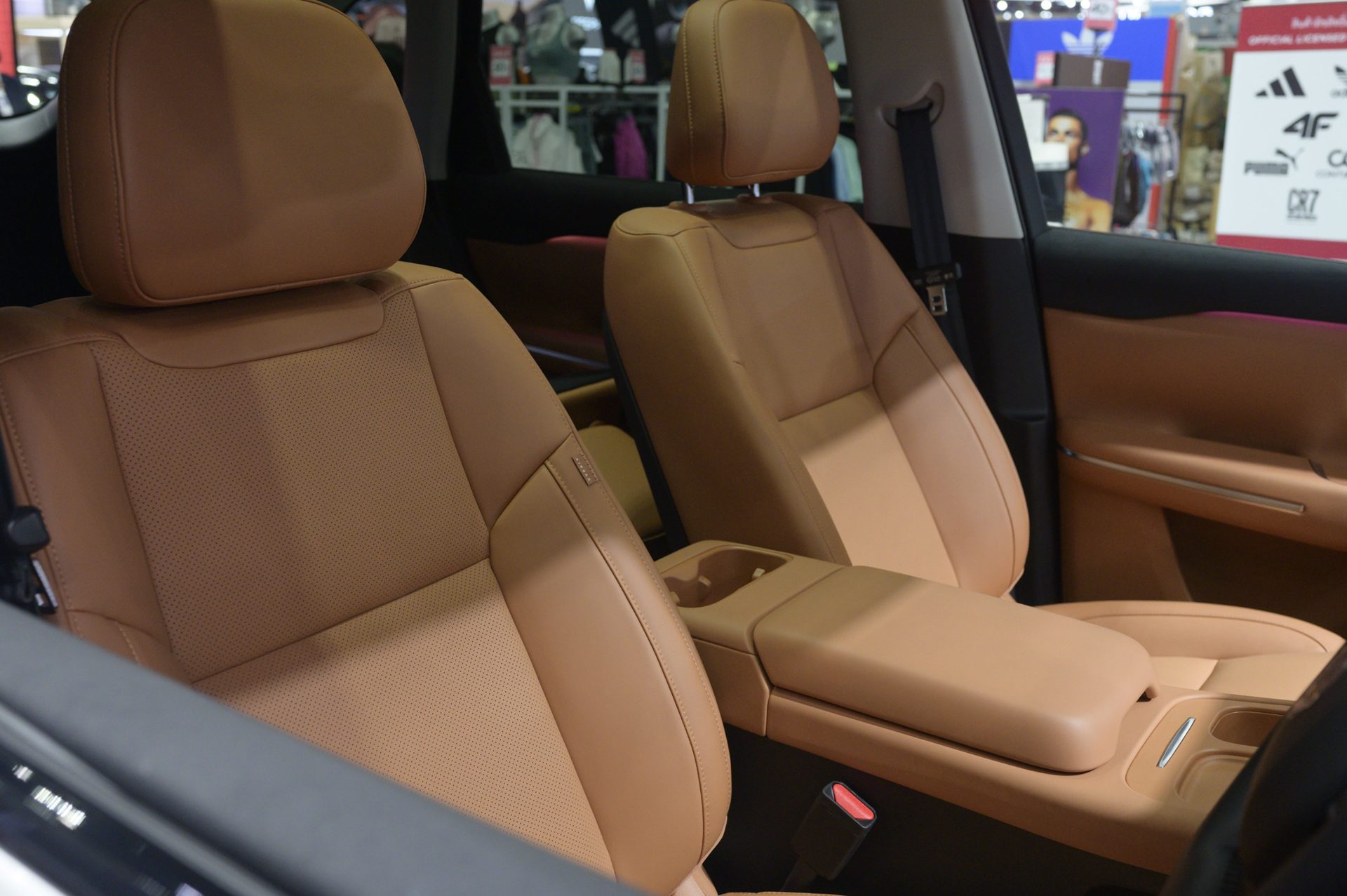 รูปภาพ ลีปมอเตอร์ Leapmotor C10 Design ปี 2024