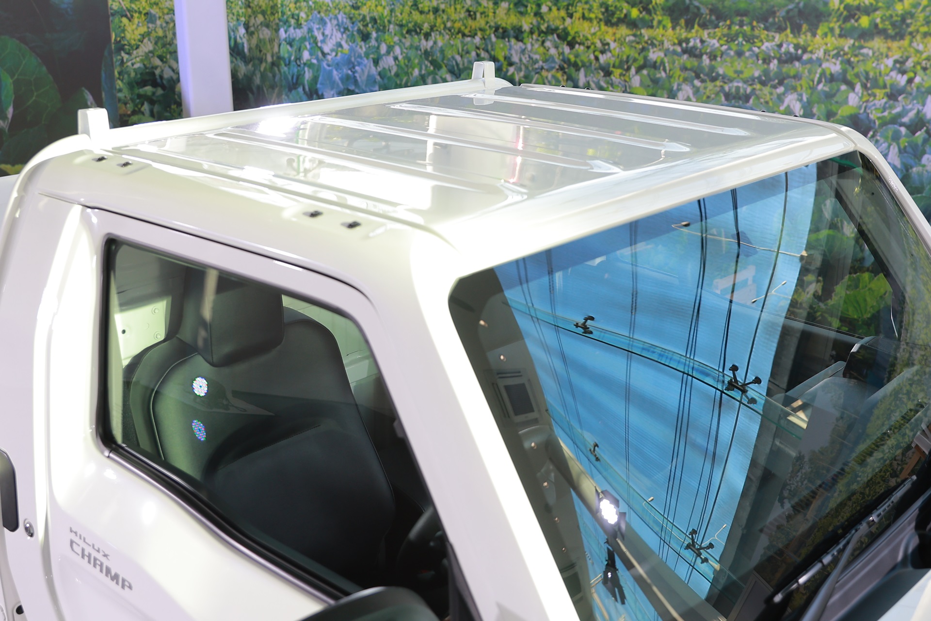 รูปภาพ โตโยต้า Toyota Hiliux Champ 2.4 Diesel AT SWB Attractive Package ปี 2023