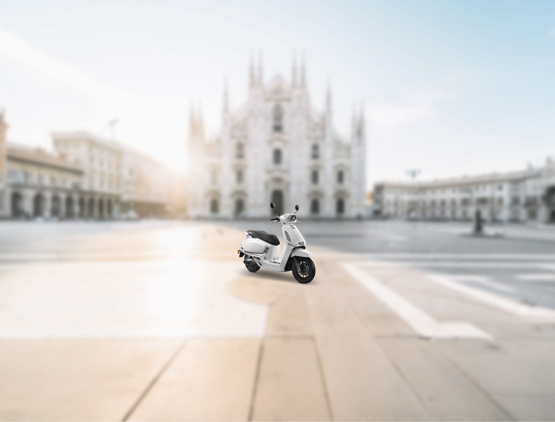 รูปภาพ อีเอ็ม EM Milano (Standard) ปี 2025