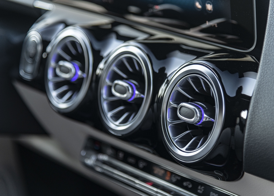 รูปภาพ เมอร์เซเดส-เบนซ์ Mercedes-benz GLA-Class GLA 200 AMG Dynamic ปี 2020