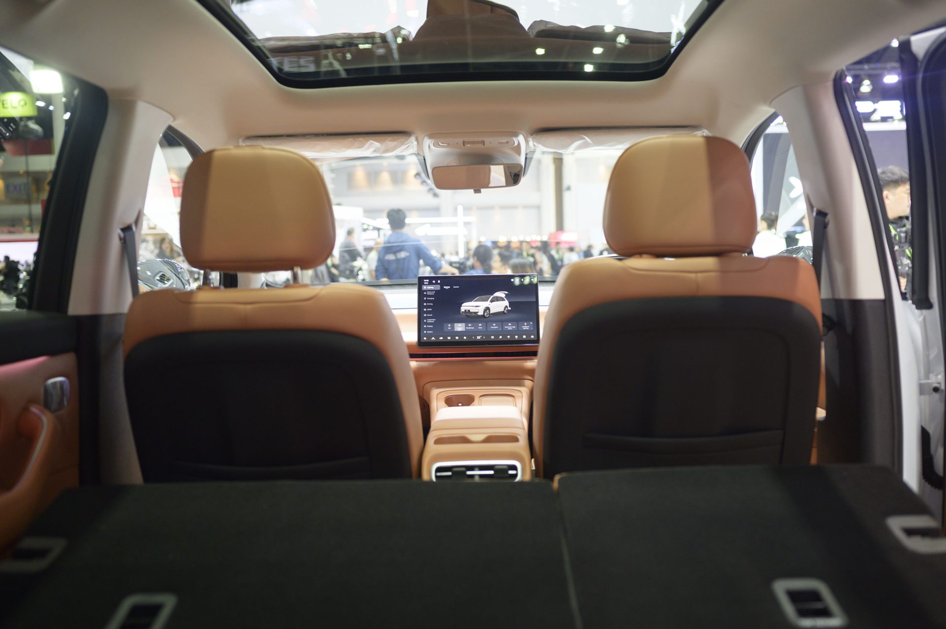 รูปภาพ ลีปมอเตอร์ Leapmotor C10 Design ปี 2024