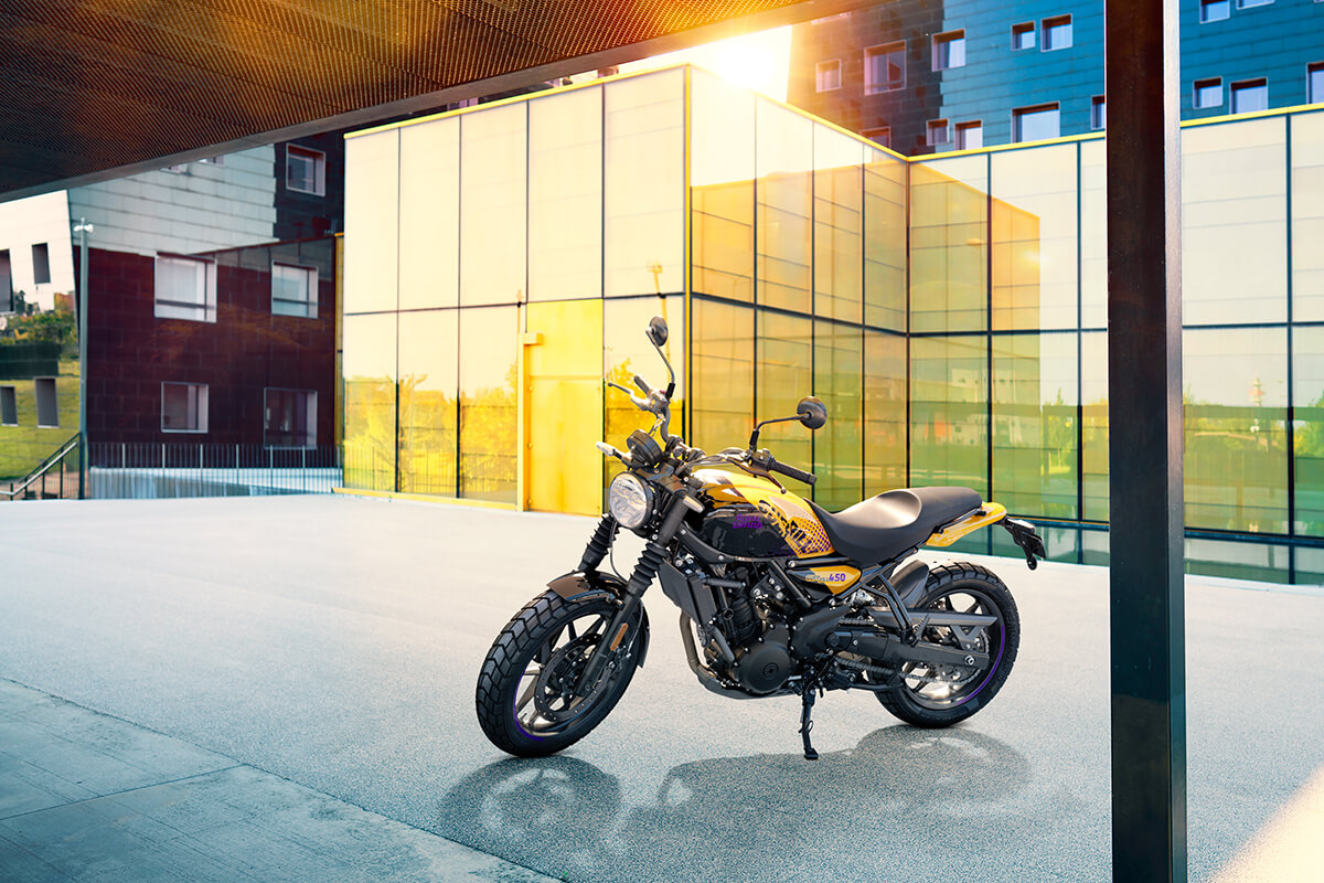 รูปภาพ โรยัล เอ็นฟีลด์ Royal Enfield Guerrilla 450 Flash ปี 2024