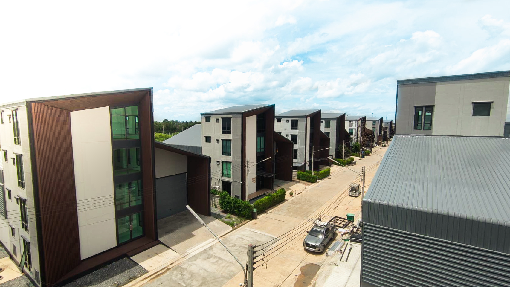 รูปภาพ แฟคทอรี่ยาร์ด @ ลำลูกกา (Factory Yard @ Lamlukka)