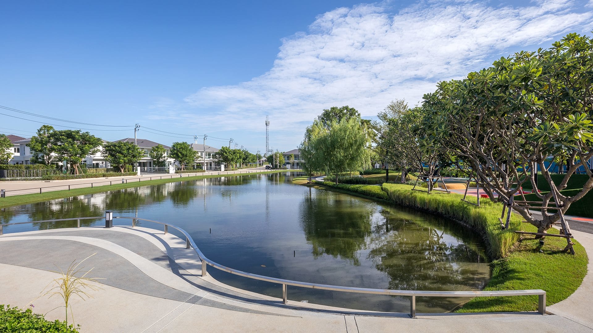 รูปภาพ มัณฑนา ราชพฤกษ์-นครอินทร์ (Mantana Ratchaphruek-Nakornin)