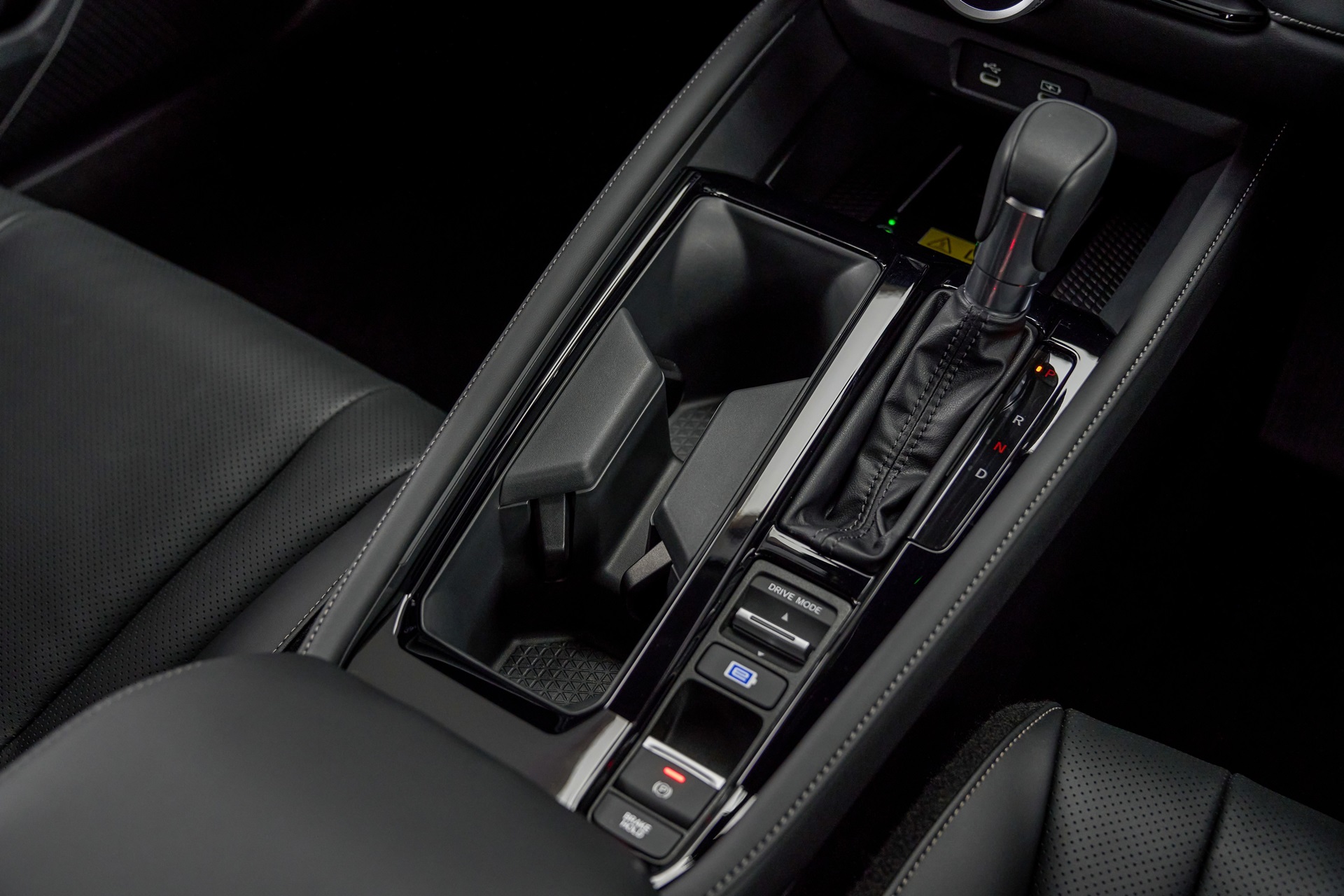 รูปภาพ ฮอนด้า Honda Accord e:HEV E ปี 2023