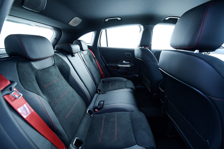 รูปภาพ เมอร์เซเดส-เบนซ์ Mercedes-benz AMG GLA 35 4MATIC ปี 2021