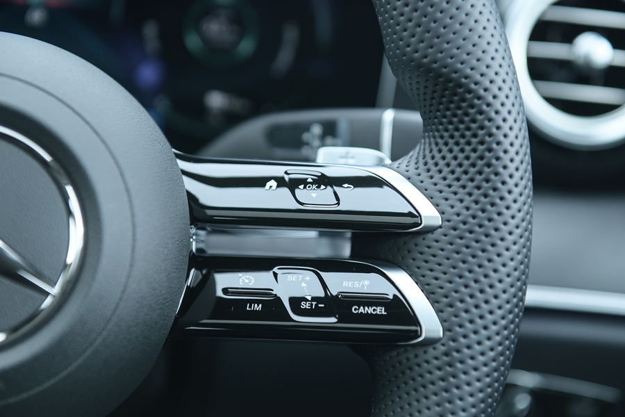 รูปภาพ เมอร์เซเดส-เบนซ์ Mercedes-benz E-Class E 300 e Avantgrade ปี 2021