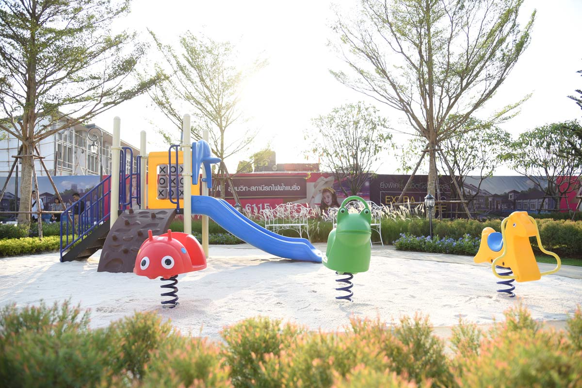 รูปภาพ โกลเด้น ทาวน์ สุขุมวิท-สถานีรถไฟฟ้าแบริ่ง (Golden Town Sukhumvit-Bearing Station)