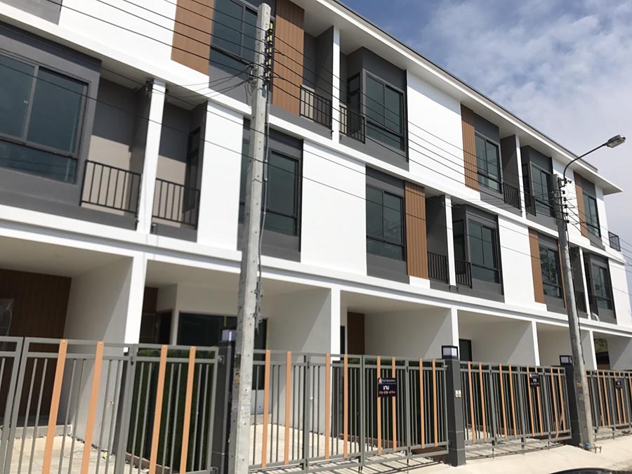 รูปภาพ เดอะ ฟรีด้อม นาคนิวาส-โชคชัย 4 (The Freedom Nakniwas - Chokechai 4)