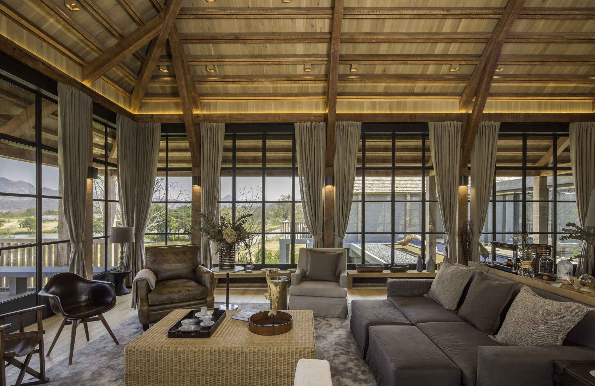 รูปภาพ ภิรมย์ แอท วินยาร์ด (Pirom at Vineyard)