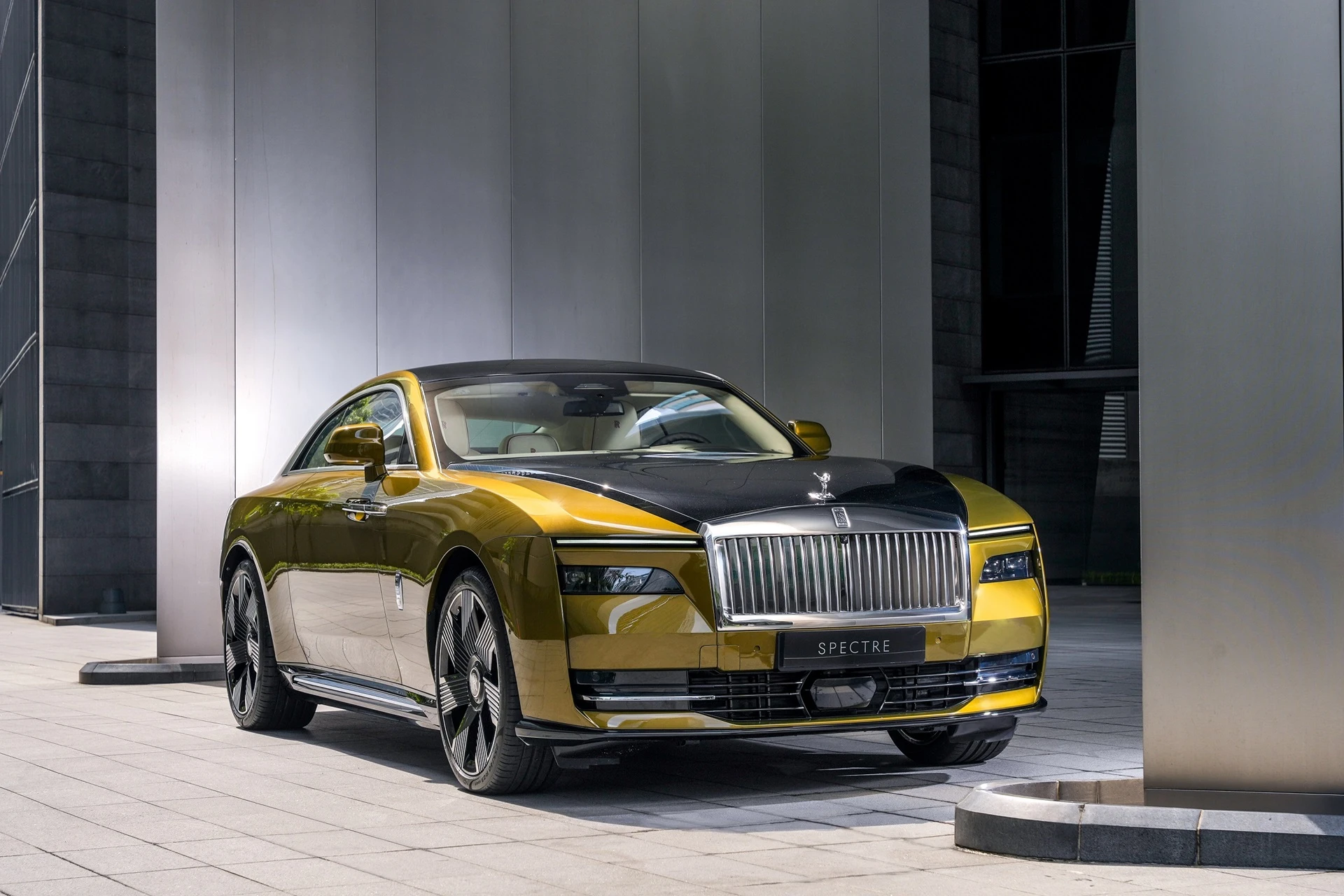 รูปภาพ โรลส์-รอยซ์ Rolls-Royce Spectre EV ปี 2023