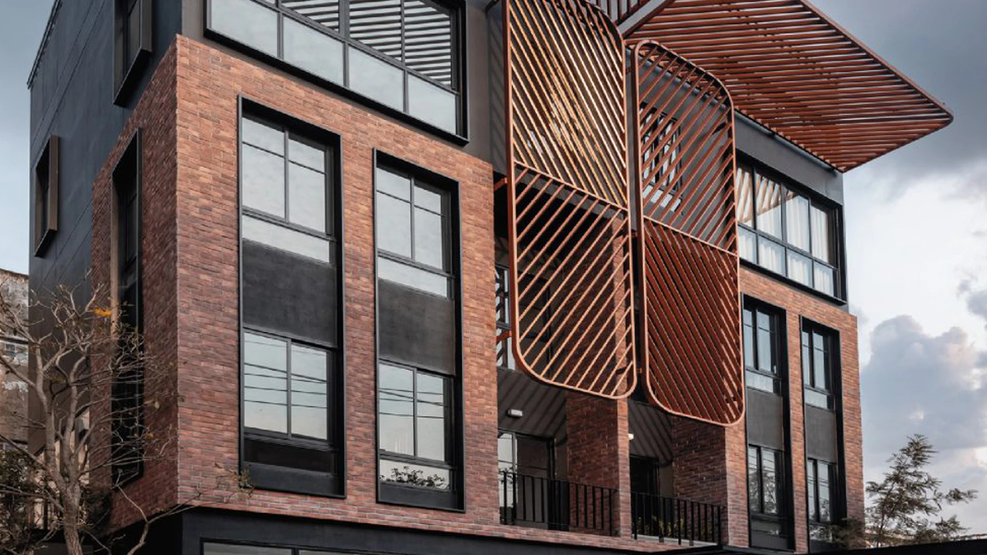 รูปภาพ บริทลอฟท์ เกษตร - พหล (Britloft Kaset - Phahon)