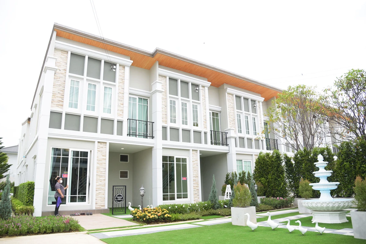 รูปภาพ โกลเด้น ทาวน์ เพชรเกษม 81 (Golden Town Phetkasem 81)