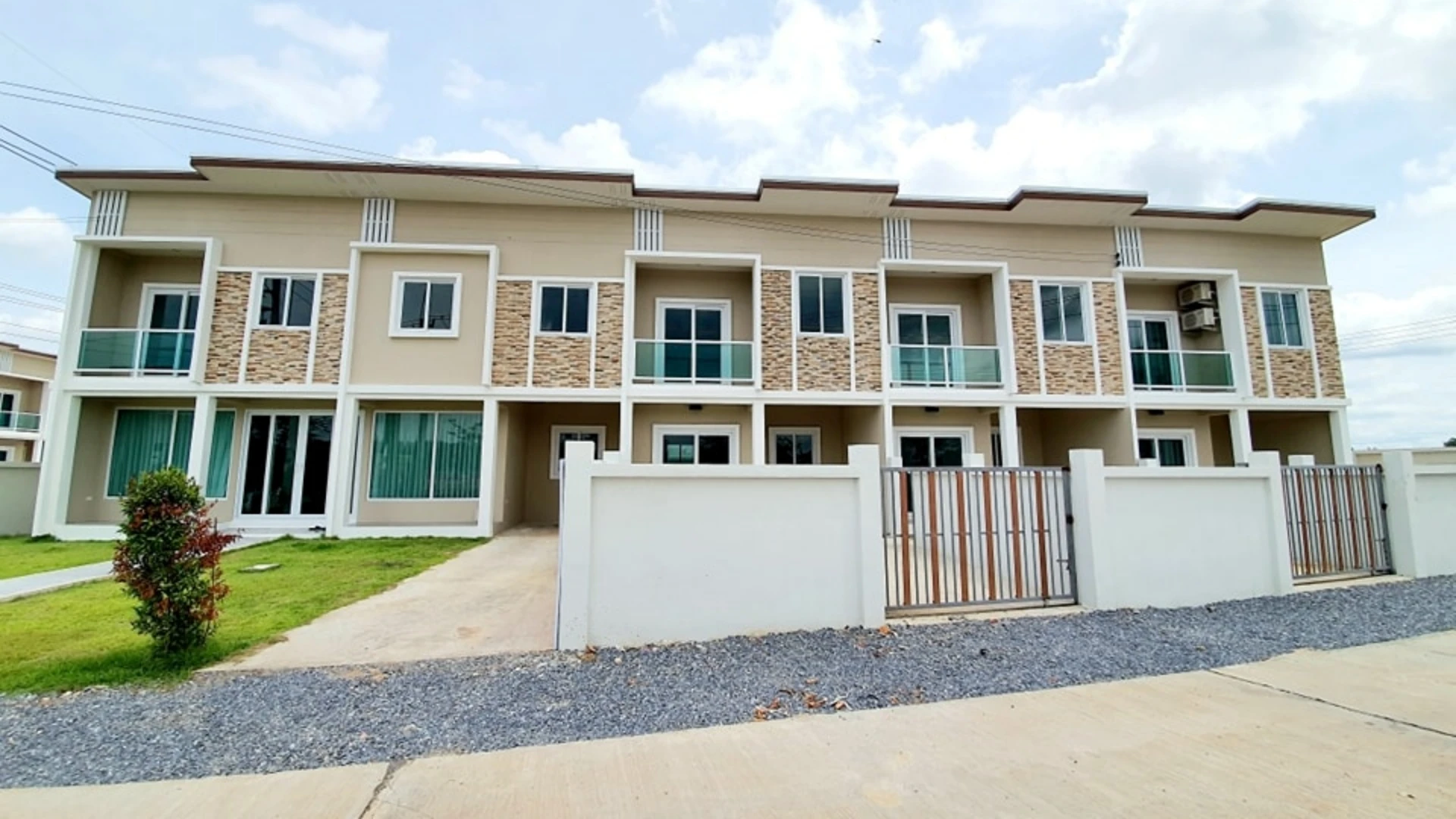 รูปภาพ มณฑาทิพย์ 5 (Montatip 5)