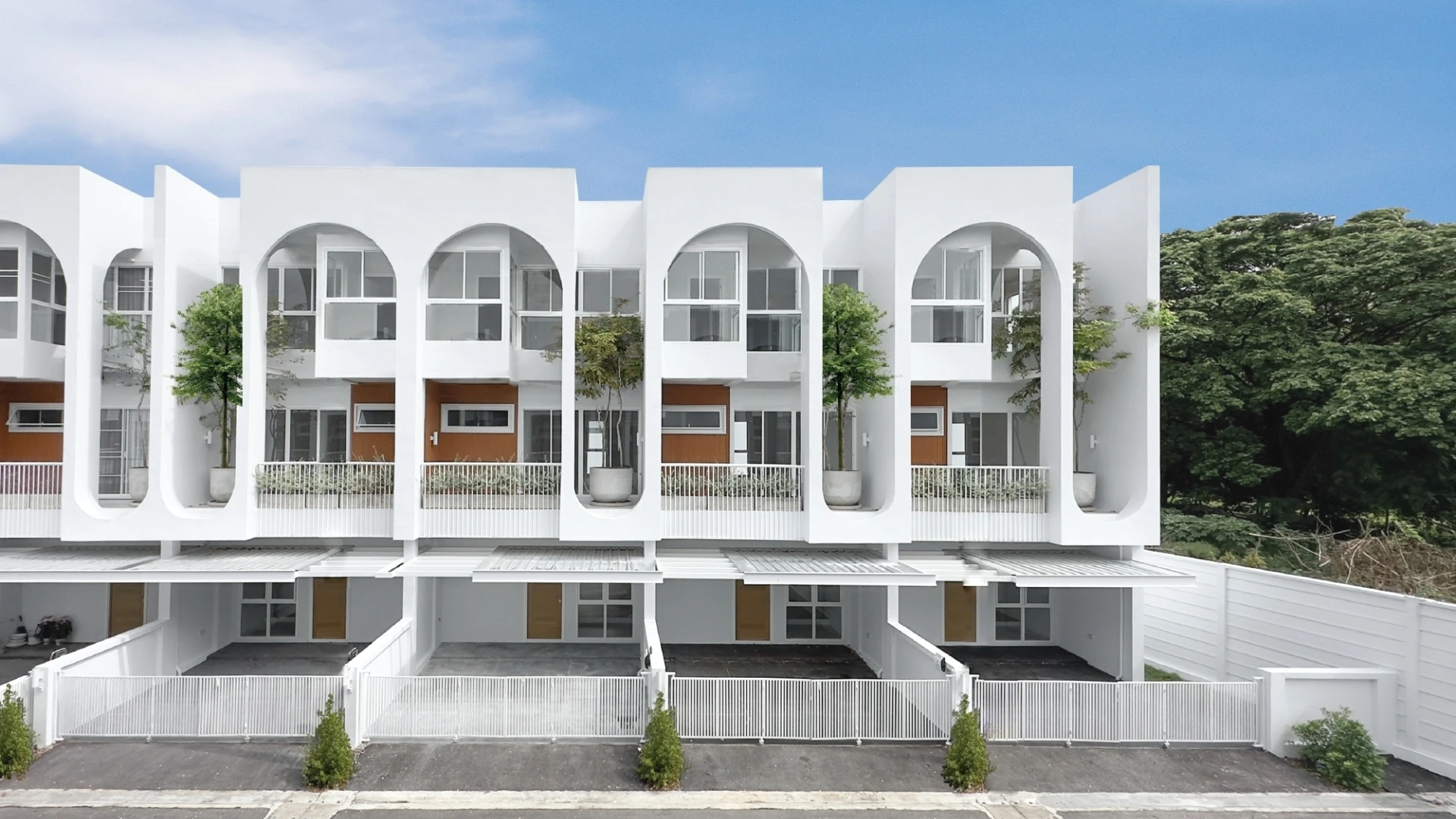 รูปภาพ โมโนทาวน์ 3 สันผีเสื้อ ( Monotown 3 San Phi Suea)