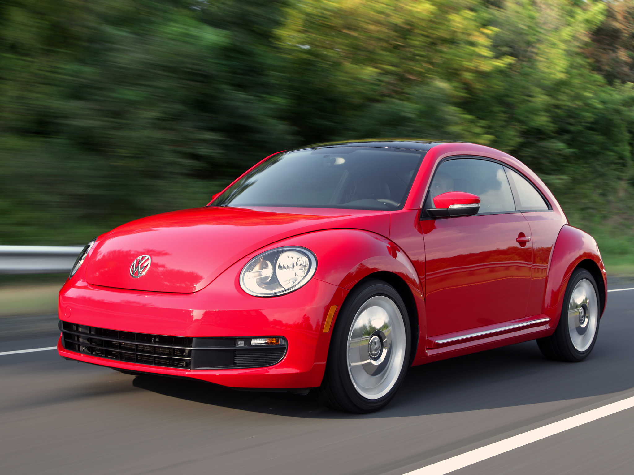 VOLKSWAGAN New Beetle