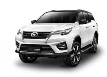 Toyota Fortuner 2.8 TRD Sportivo 4WD Black top AT